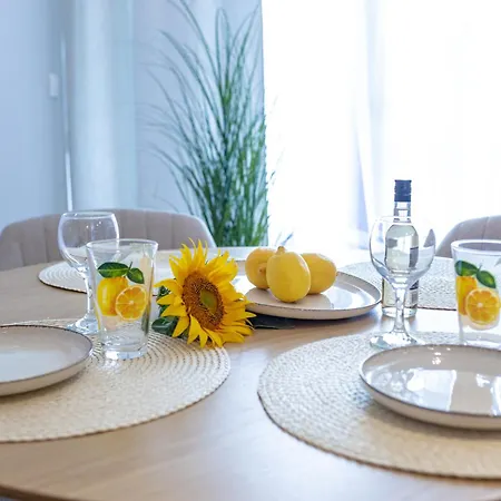 Apartmán дизайнерско студио в модерна сграда -молимаркс делукс студио