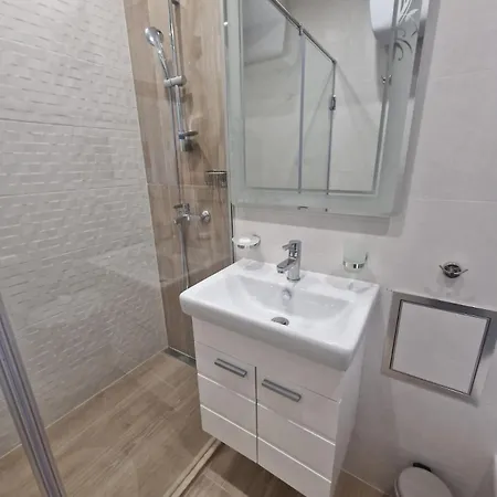 Apartmán дизайнерско студио в модерна сграда -молимаркс делукс студио