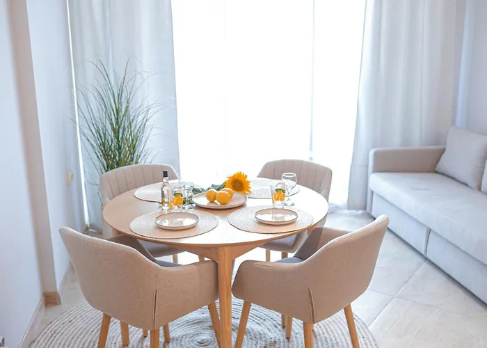 Апартаменты дизайнерско студио в модерна сграда -молимаркс делукс студио Бургас