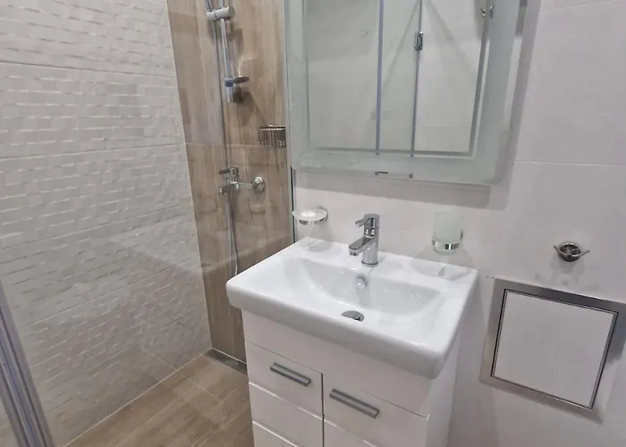 Апартаменты дизайнерско студио в модерна сграда -молимаркс делукс студио